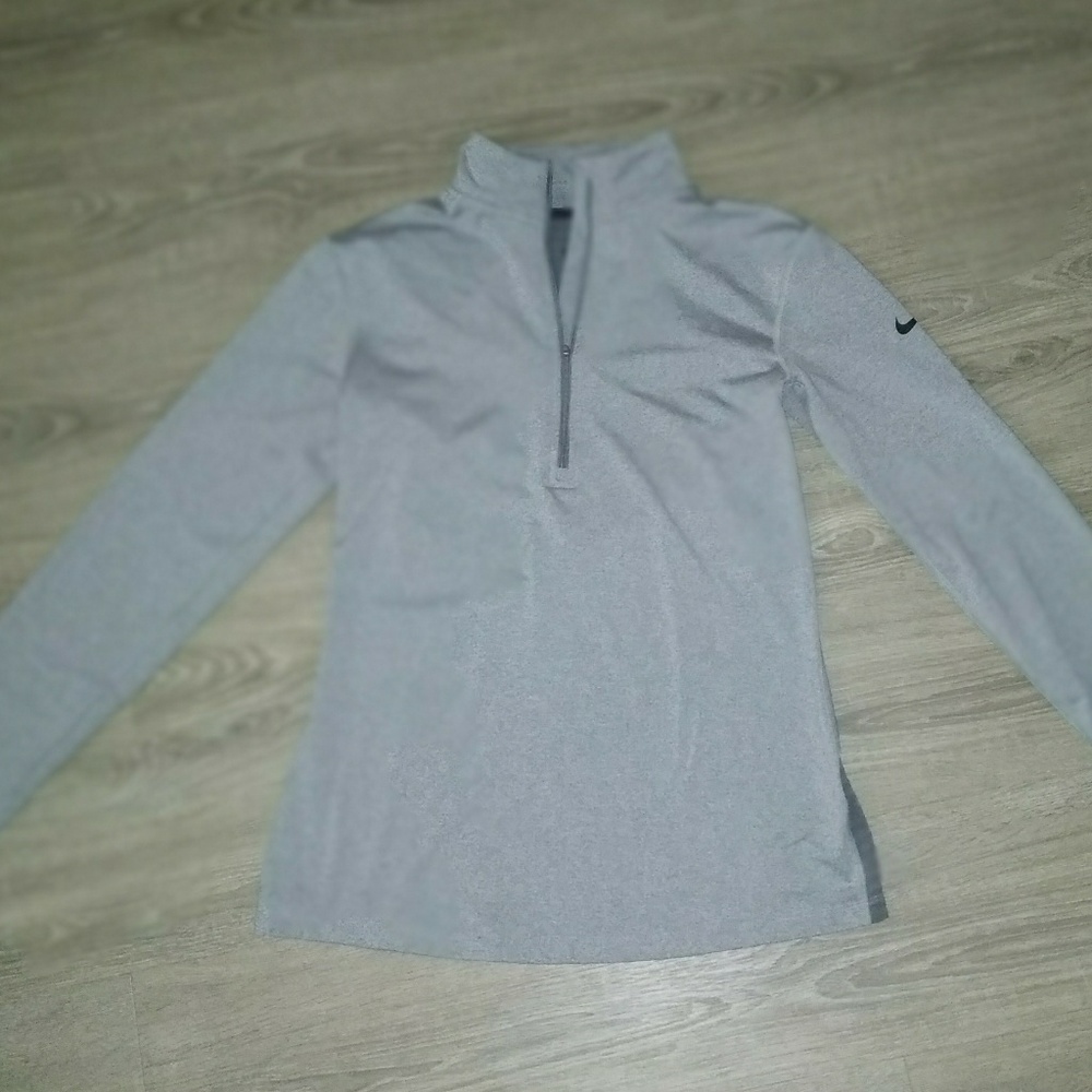 Wmn's Nike Dri Fit 3/4 Zip  Like New!